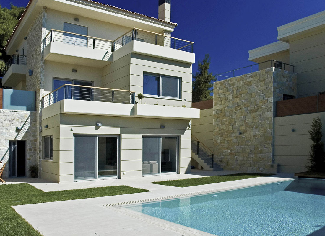 Ελαιοχρωματισμοί στα Βόρεια Προάστια: Η Τέχνη της Βαφής σε Εκάλη, Κηφισιά, Διόνυσο